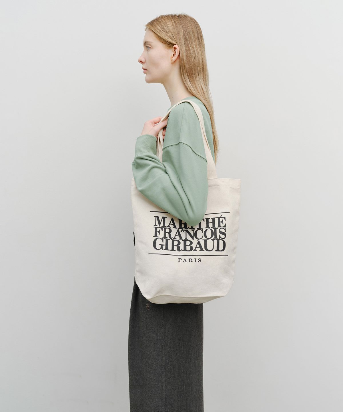 마리떼 프랑소와 저버(MARITHÉ + FRANҪOIS GIRBAUD) CLASSIC LOGO ECO BAG natural