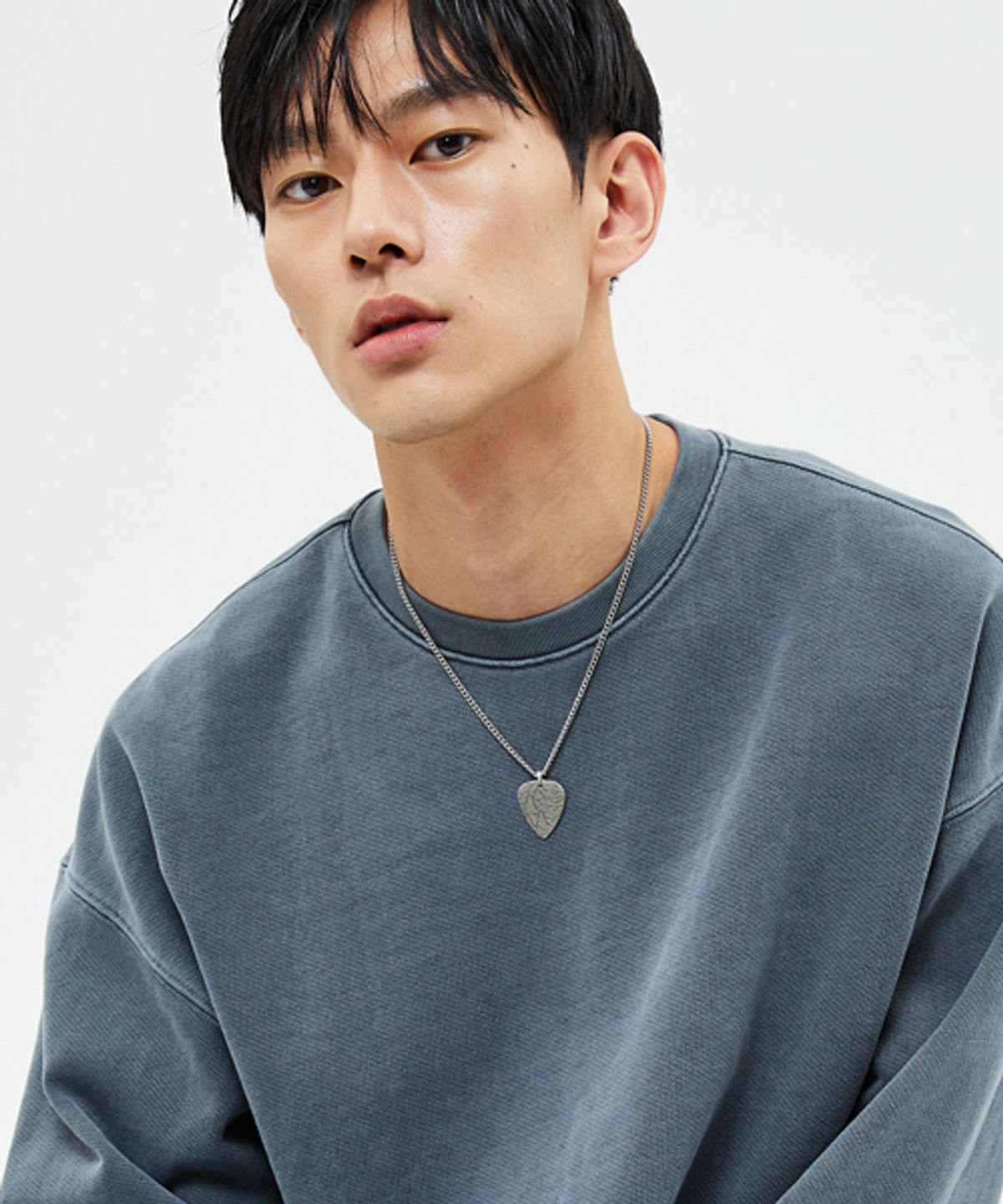 소버먼트(SOVERMENT) 980G 피그먼트 맨투맨-스톤 네이비-