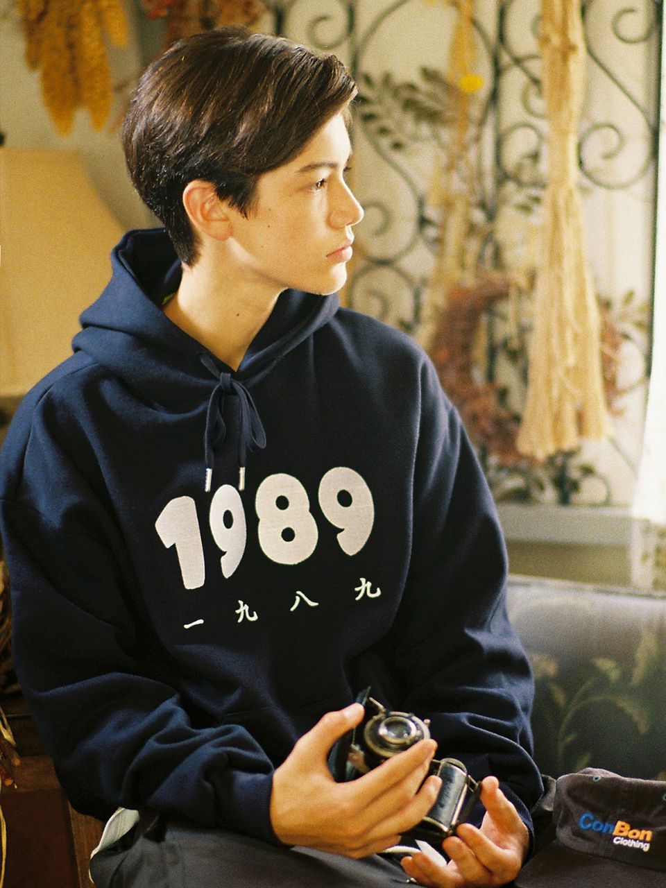 SEVENTEENウォヌ着用CONICHIWA BONJOURのPuppy Sweatshirt SEVENTEEN ウォヌ着用☆CONICHIWA BONJOUR☆Puppy Sweatshirt