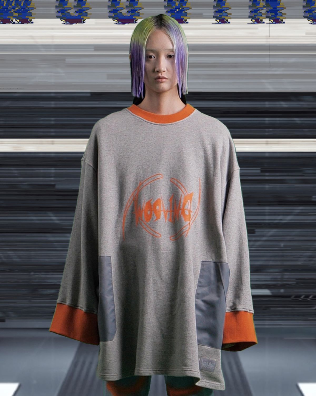 우빙(WOOVING) ROCKET SWEATSHIRTS (ORANGE)