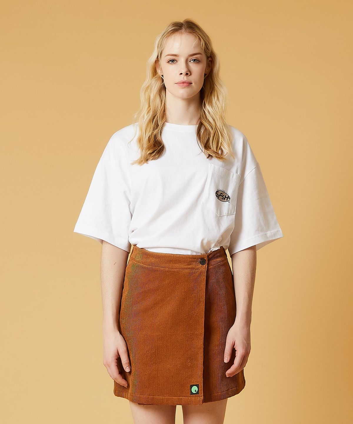 셀피쉬(SELFISH) 코듀로이 랩 스커트 (SCF2SK01) (BROWN)