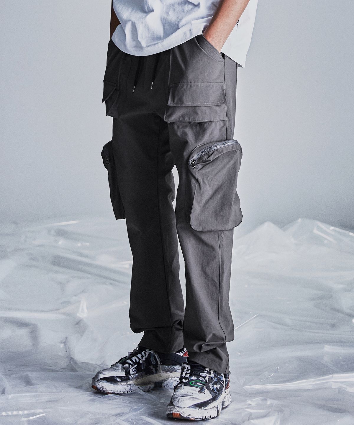 낫포너드(NOT4NERD) Nylon Utility Zipper Cargo Pants - Charcoal