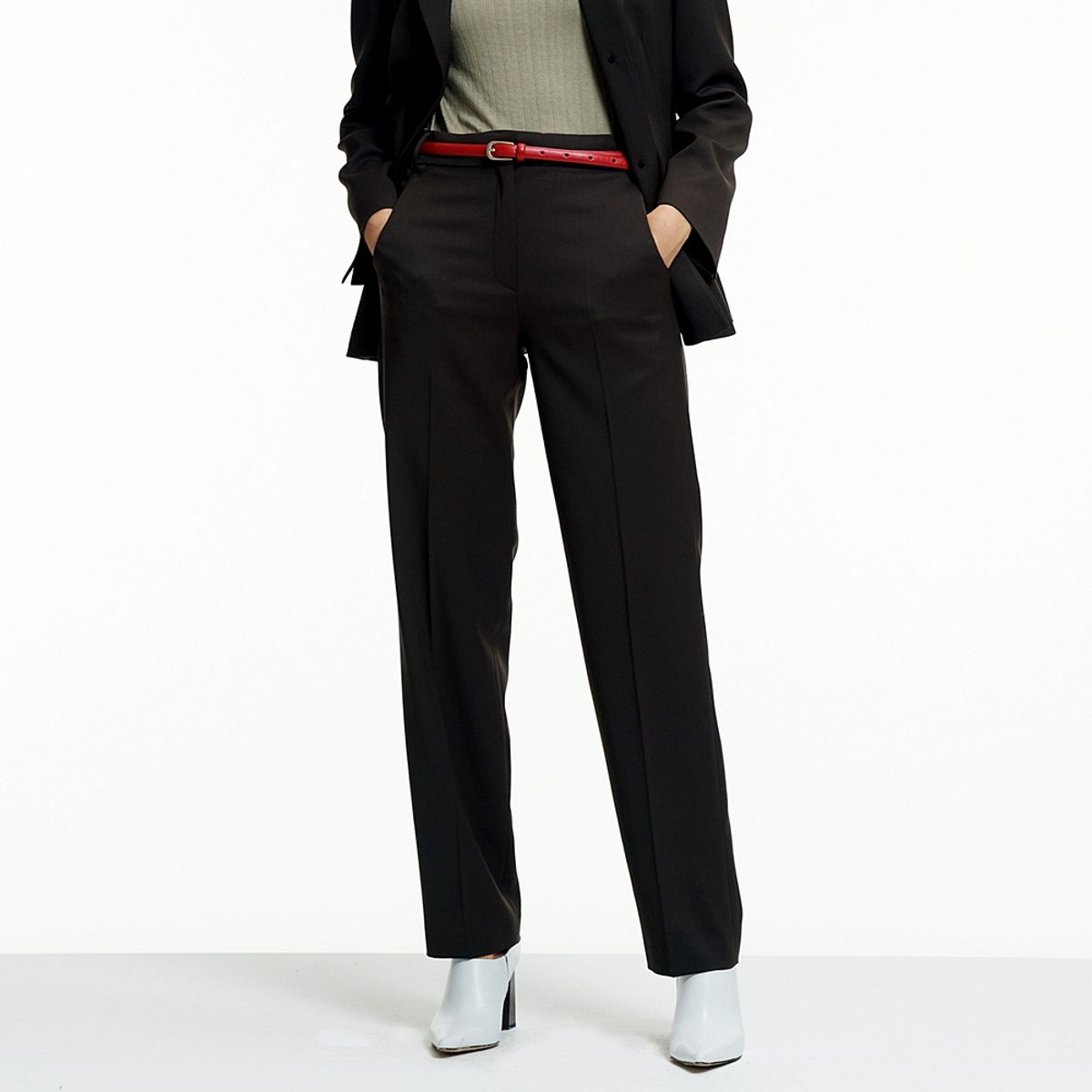 핀블랙(PINBLACK) 3PCS REGULAR FIT SLACKS BROWN