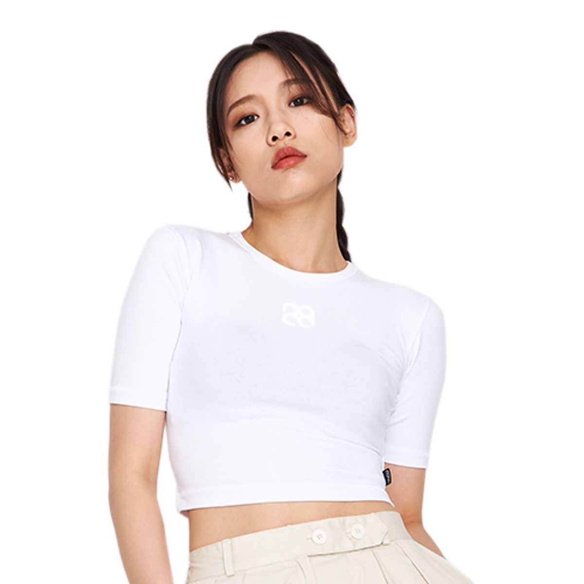맥나인도씨(MAC 9ºC) 심플 로고 크롭 티셔츠_화이트