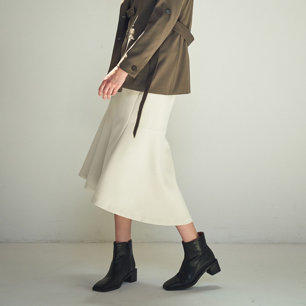아쿠드(ACUD) MERMAID LINE FLARED SKIRT_L.GREY