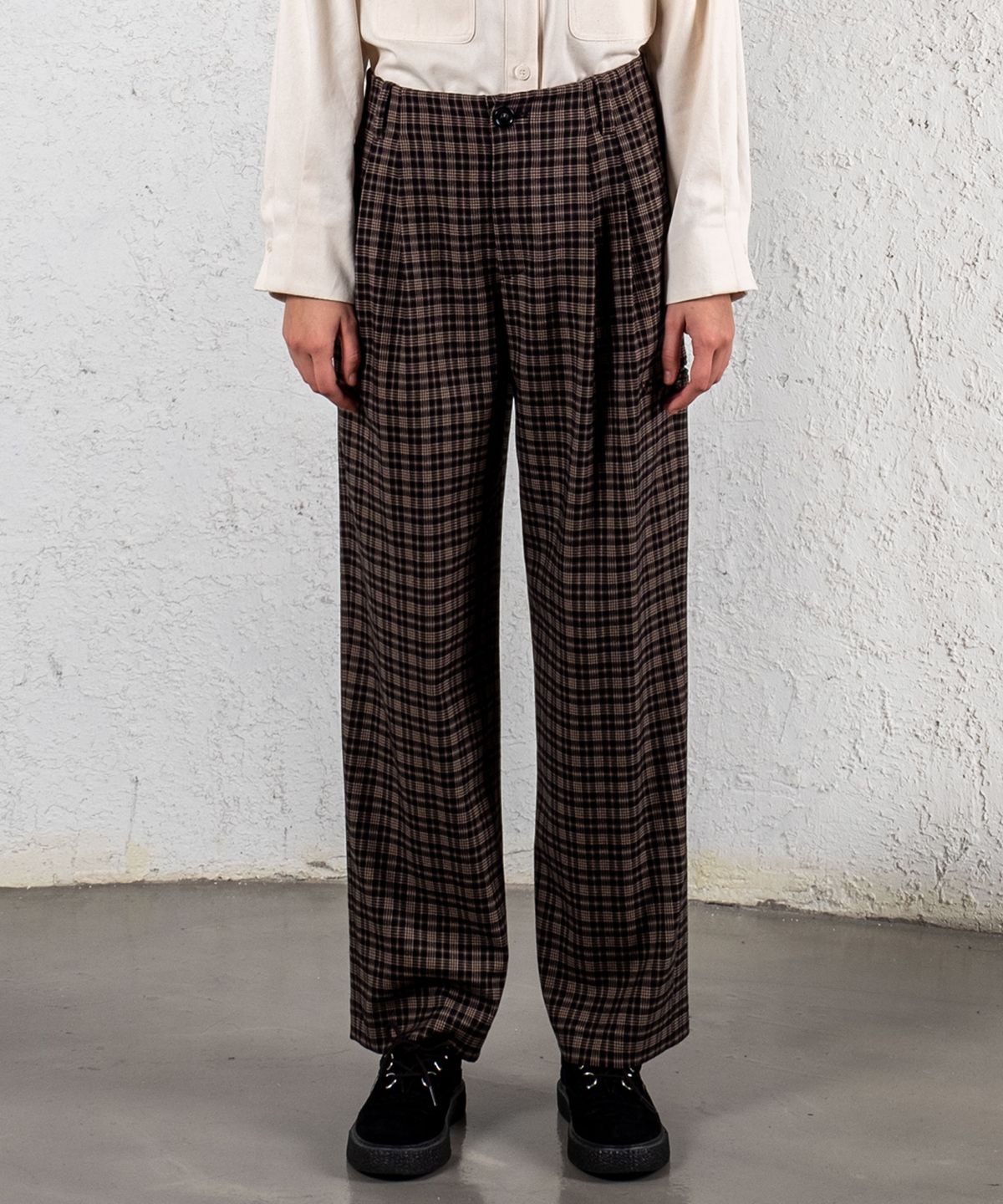 쥐엠쥐에스(GMGS) Mid-Rise Wide Pants (Brown Plaid)