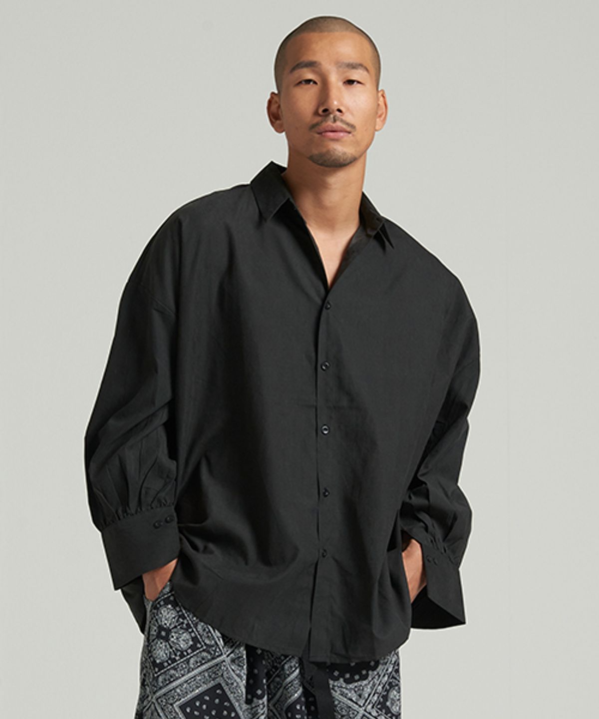 테네르(TENER) 큐프라 셔링셔츠 블랙