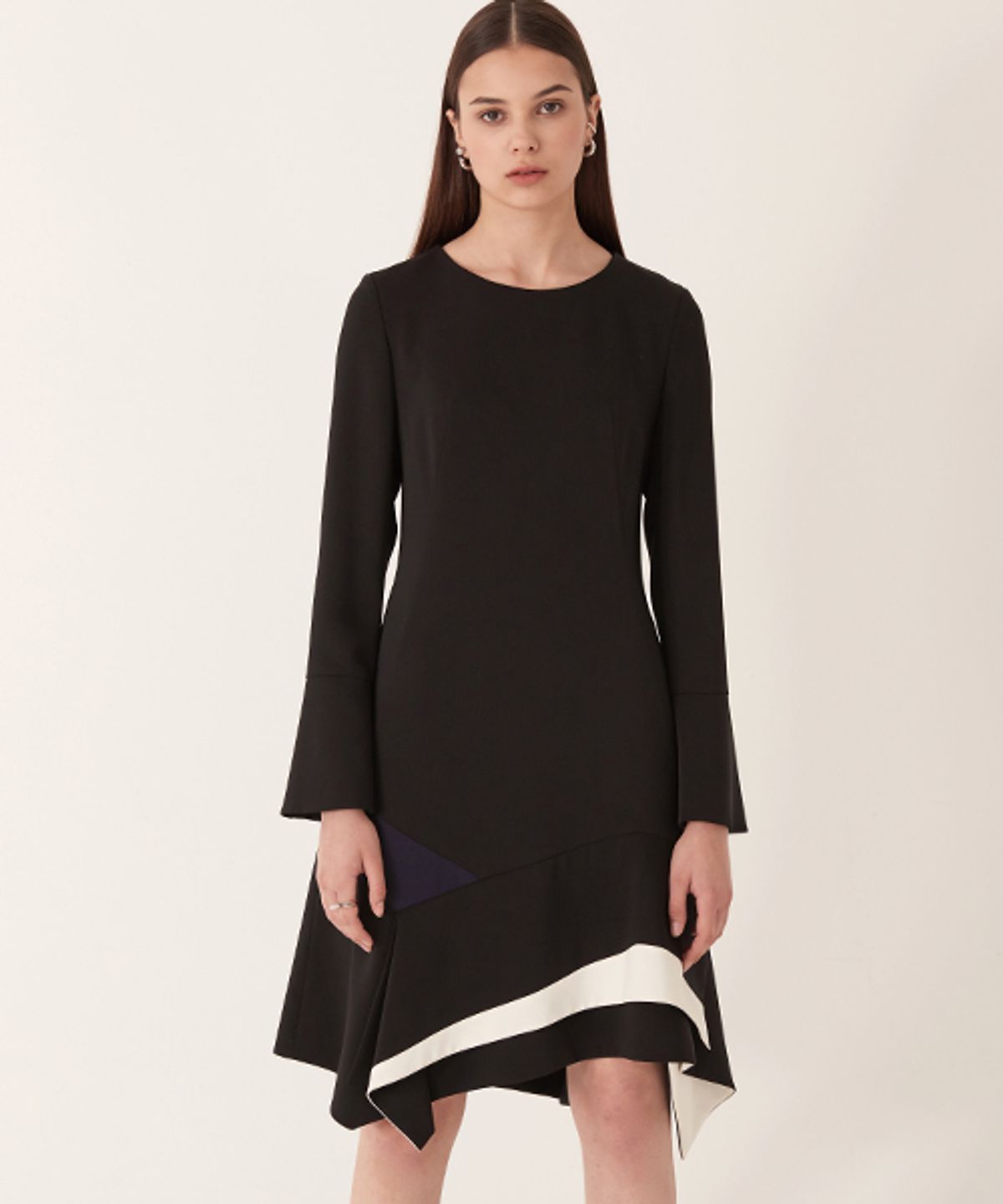 르이엘(LE YIEL) Fluid Color Combination Dress 컬러 배색 드레스