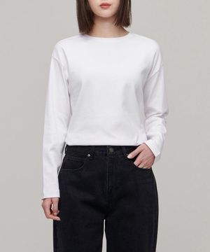 우먼즈 릴렉스드 크루 넥 긴소매 티셔츠 [화이트]