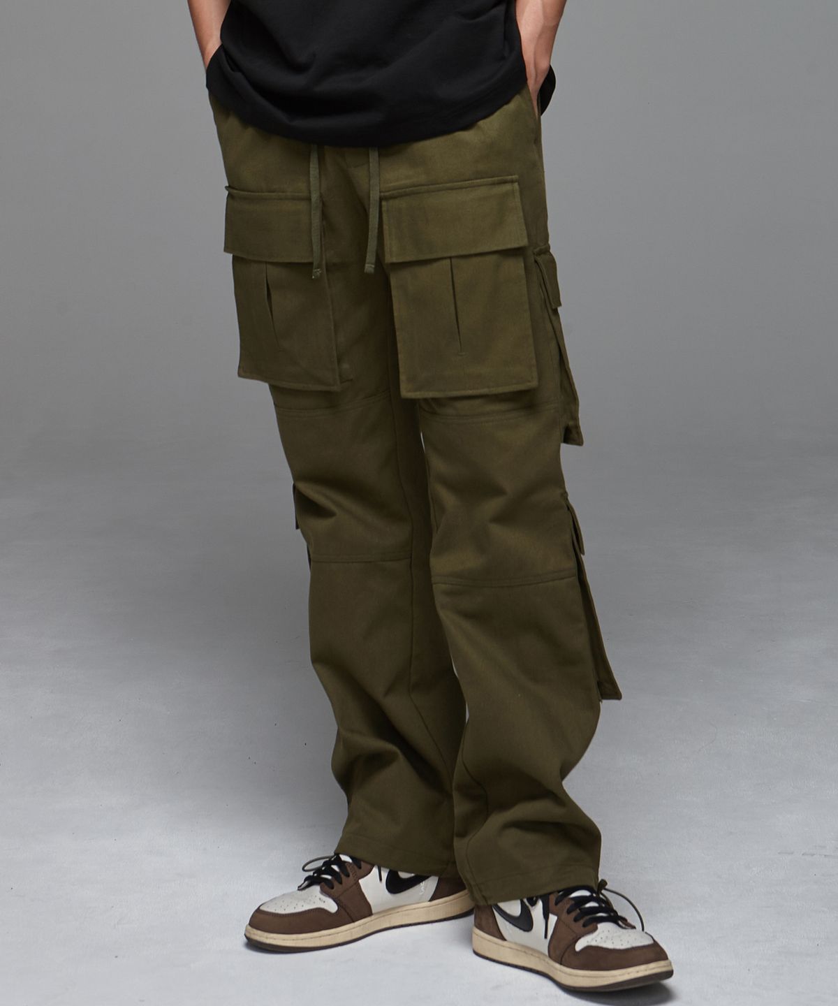 인터섹션(INTERSECTION) MULTI POCKET WIDE CARGO PANTS [KHAKI]