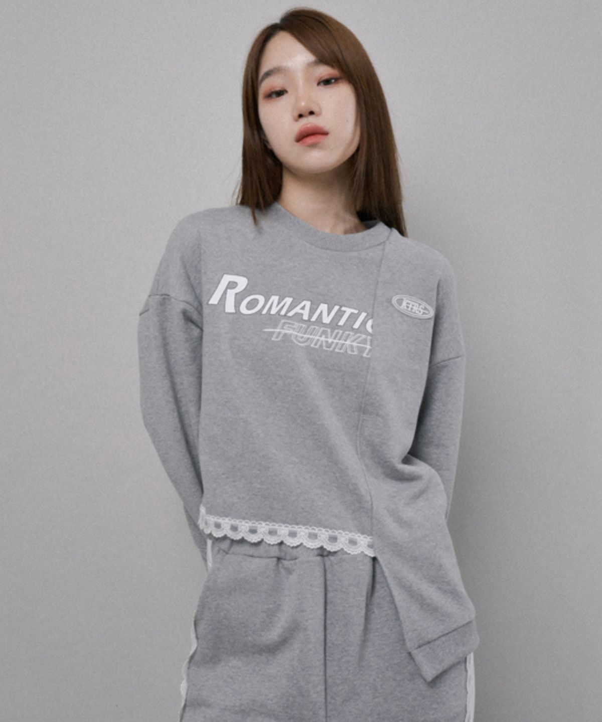 카타르시스(KATHARSIS) FW레이스 맨투맨  그레이