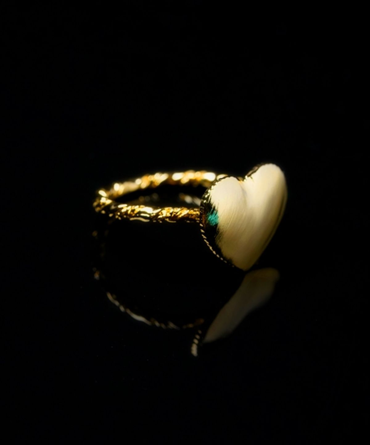 봉보(BONBEAU) Vintage heart gold point  빈티지 하트 포인트 골드 꼬임 반지 Ring
