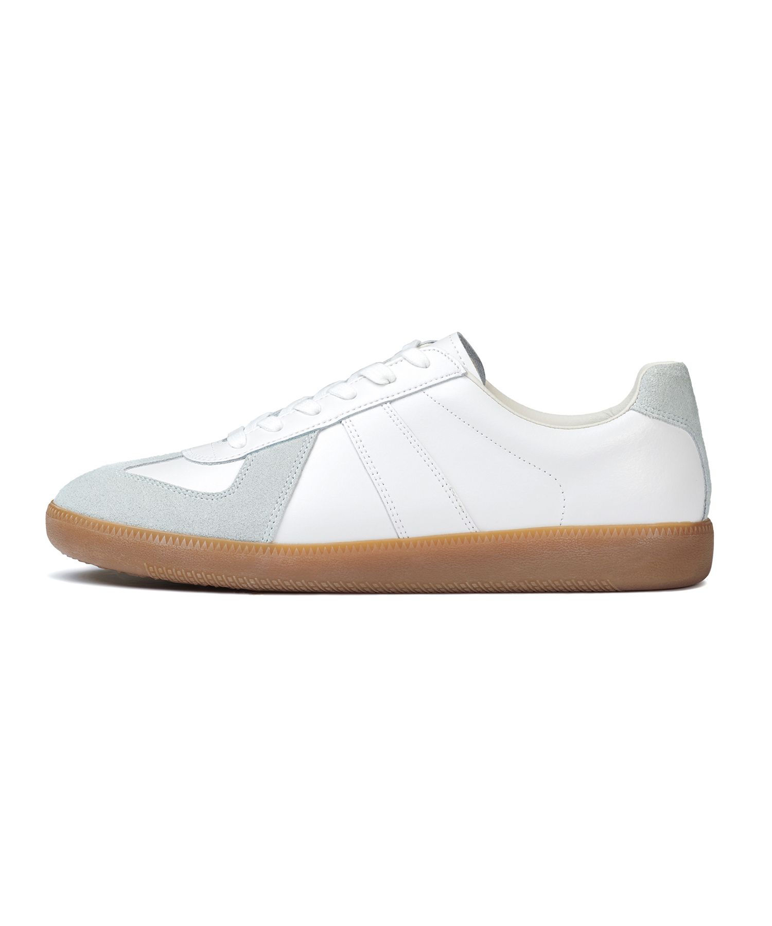 Shop Sneakers at MUSINSA
