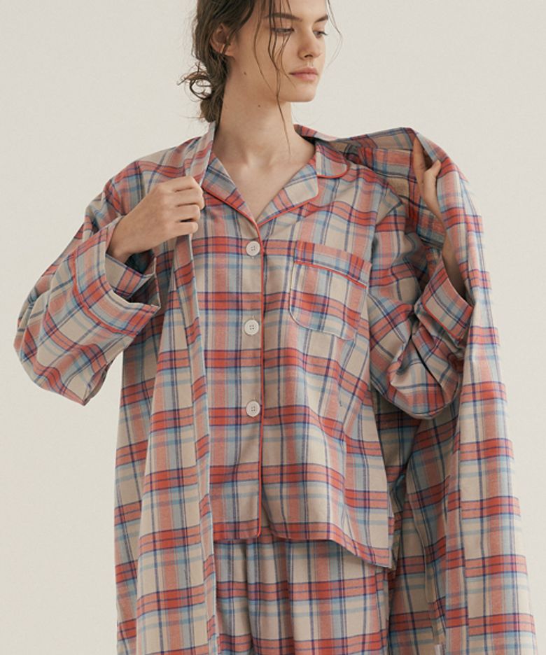 (w) Coral Plaid Robe
