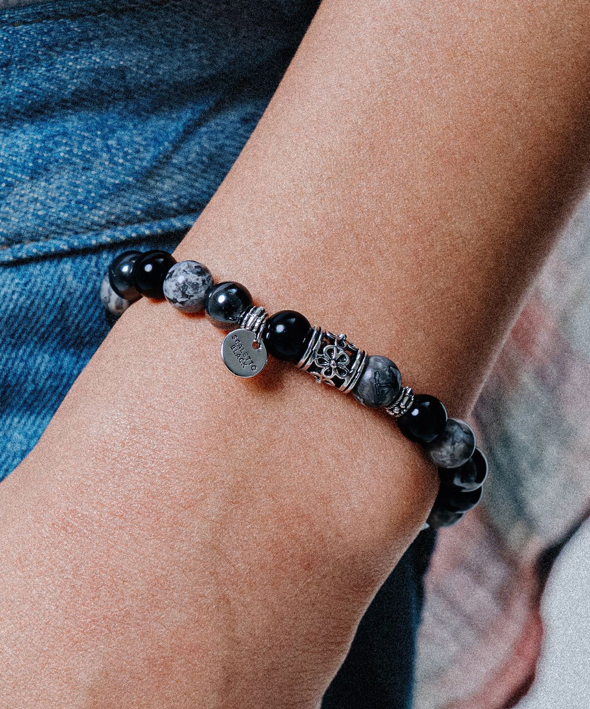 스칼렛또블랙(SCALETTOBLACK) SCB099 [써지컬스틸] Black and grey gemstone bracelet