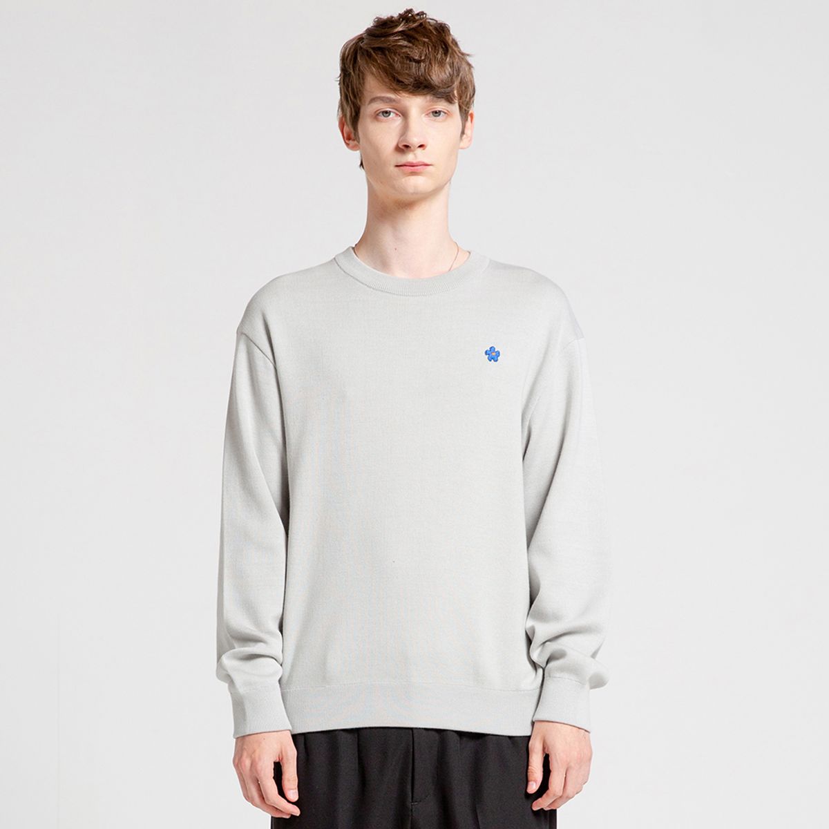 비아봉드비아(VIABON DE VIA) UNISEX_플라워 소프트 코튼 니트 맨투맨 (MELANGE GREY)