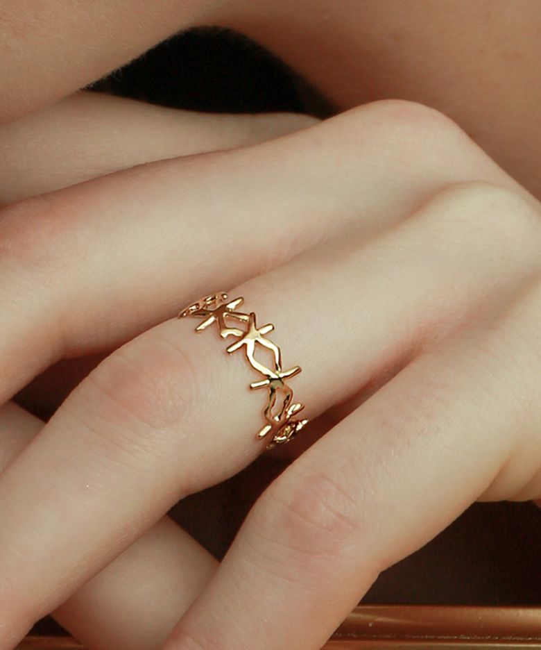 Romantic star ring
