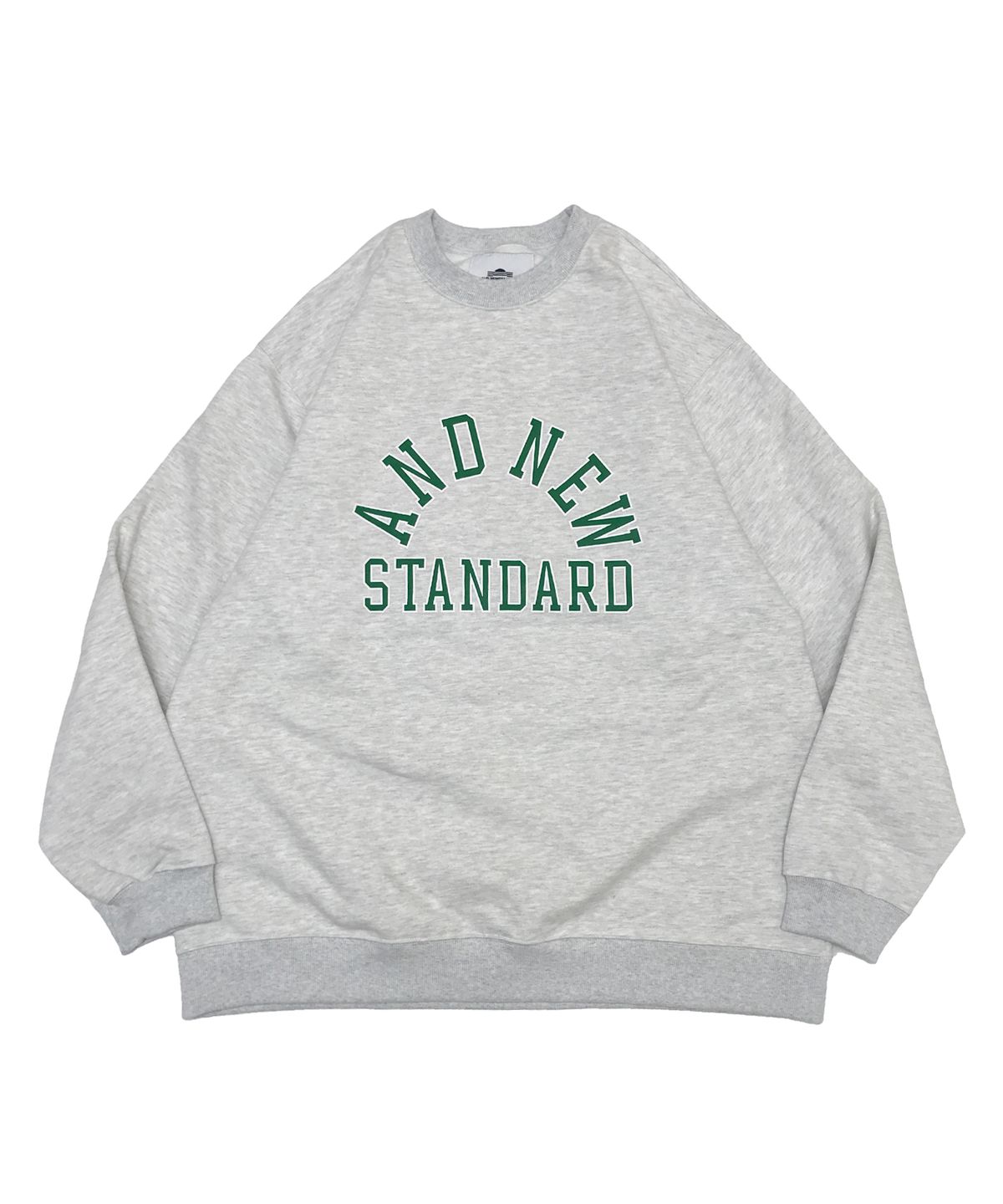 앤드 뉴스탠다드(AND NEWSTANDARD) 컬리지 로고 스웻셔츠 (멜란지)