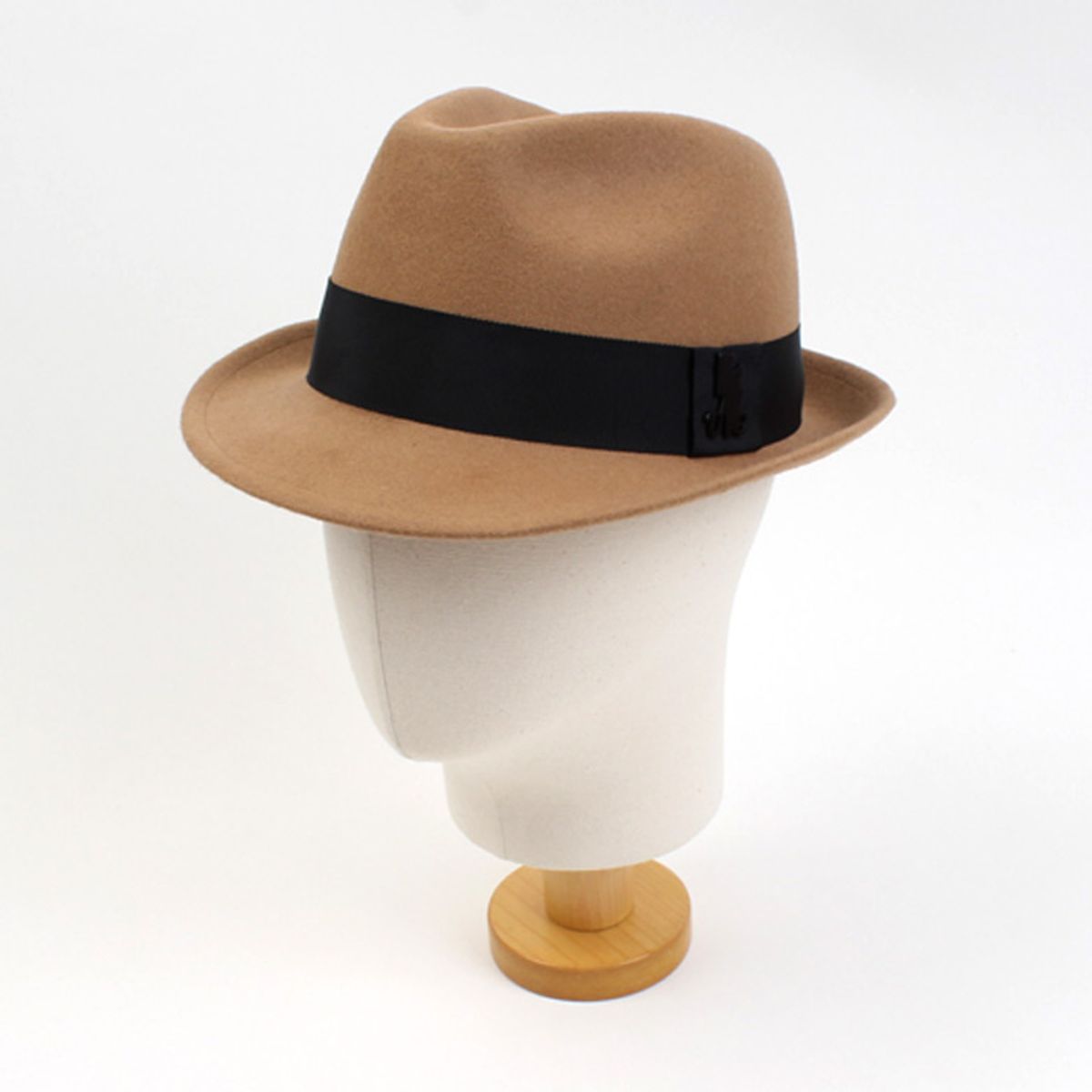 유니버셜 케미스트리(UNIVERSAL CHEMISTRY) BU Beige Short Wool Fedora 울페도라