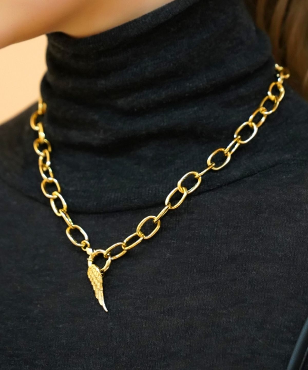 봉보(BONBEAU) Edge pendant bold chain Necklace  엔젤윙 팬던트 볼드 골드 체인 목걸이