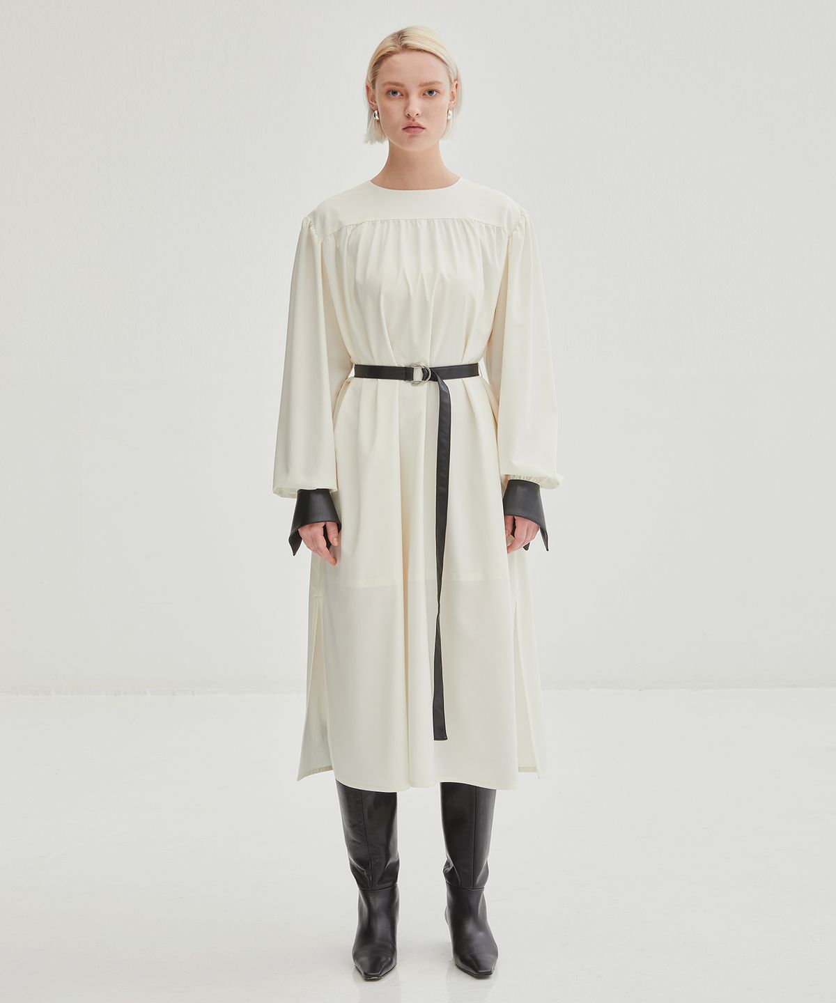 온느(ONNE) Cuffs Pointed Shirring Belted Dress - Ivory