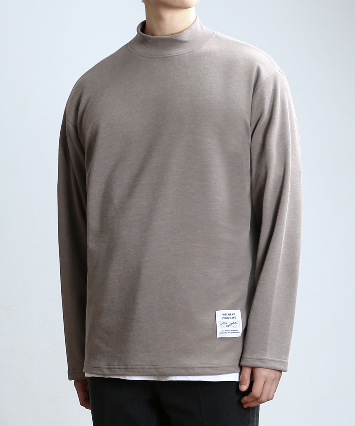 쟈니웨스트(JHONNY WEST) QUARTER.NECK SLEEVES (MUD)