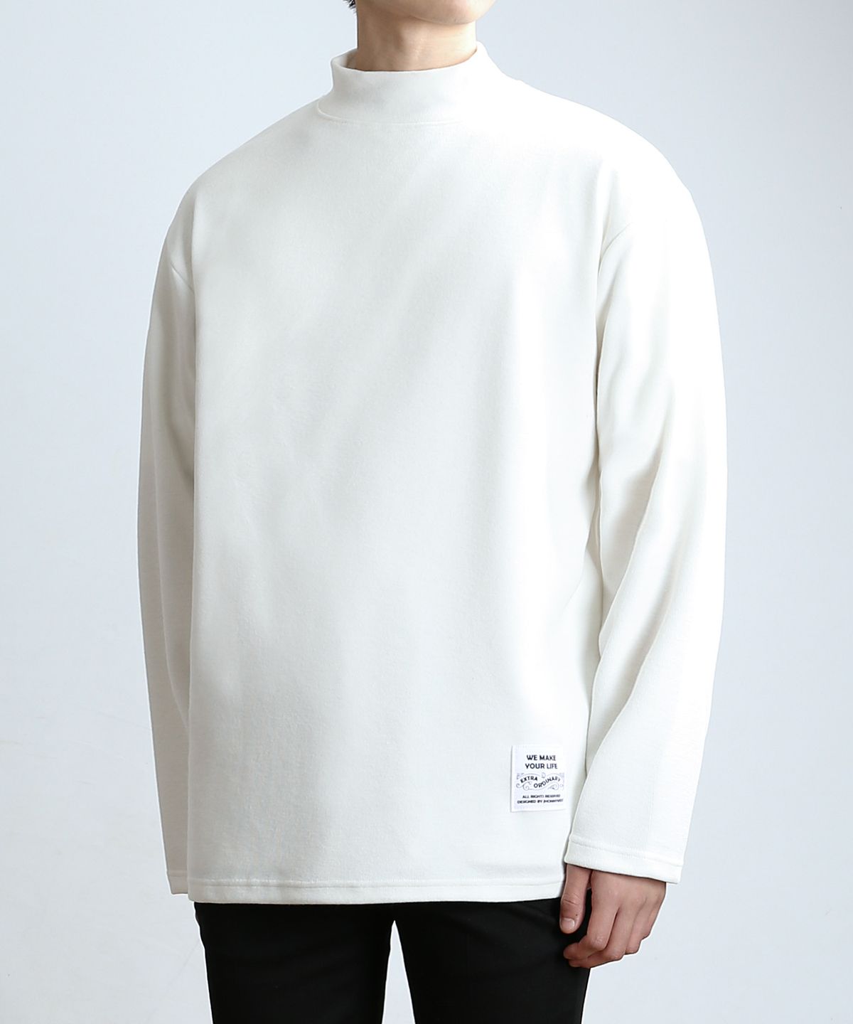 쟈니웨스트(JHONNY WEST) QUARTER.NECK SLEEVES (CREAM)