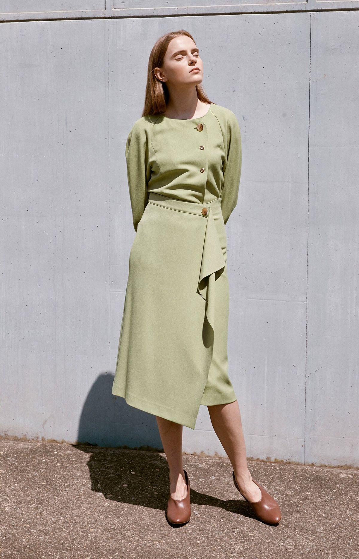 라인 스튜디오 원(LINE STUDIO ONE) ruffle detail wrap skirt JWSKKK4100