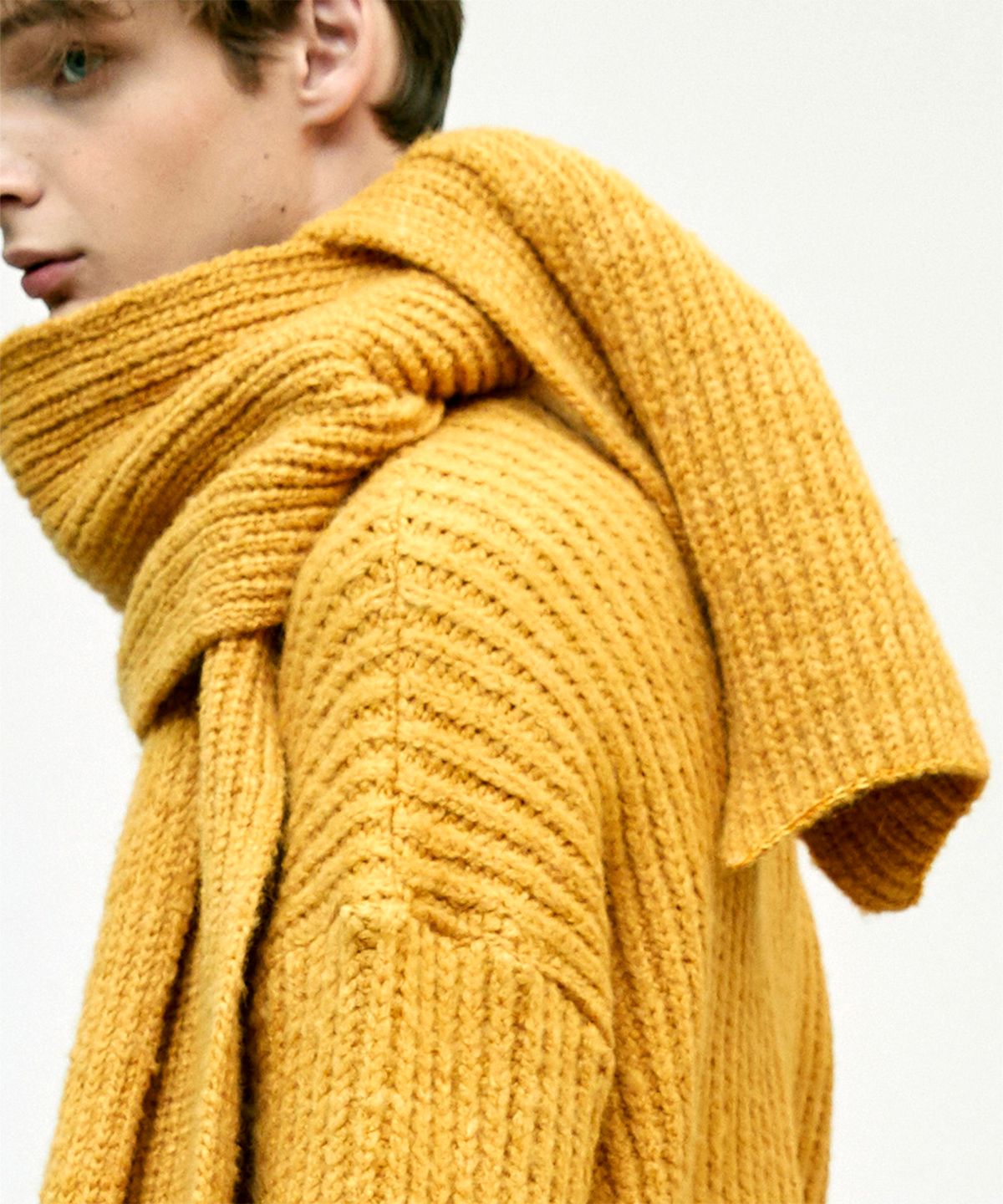 알렌느(HALEINESHOP) MUSTARD bokashi cable mohair chunky muffler(MA103)