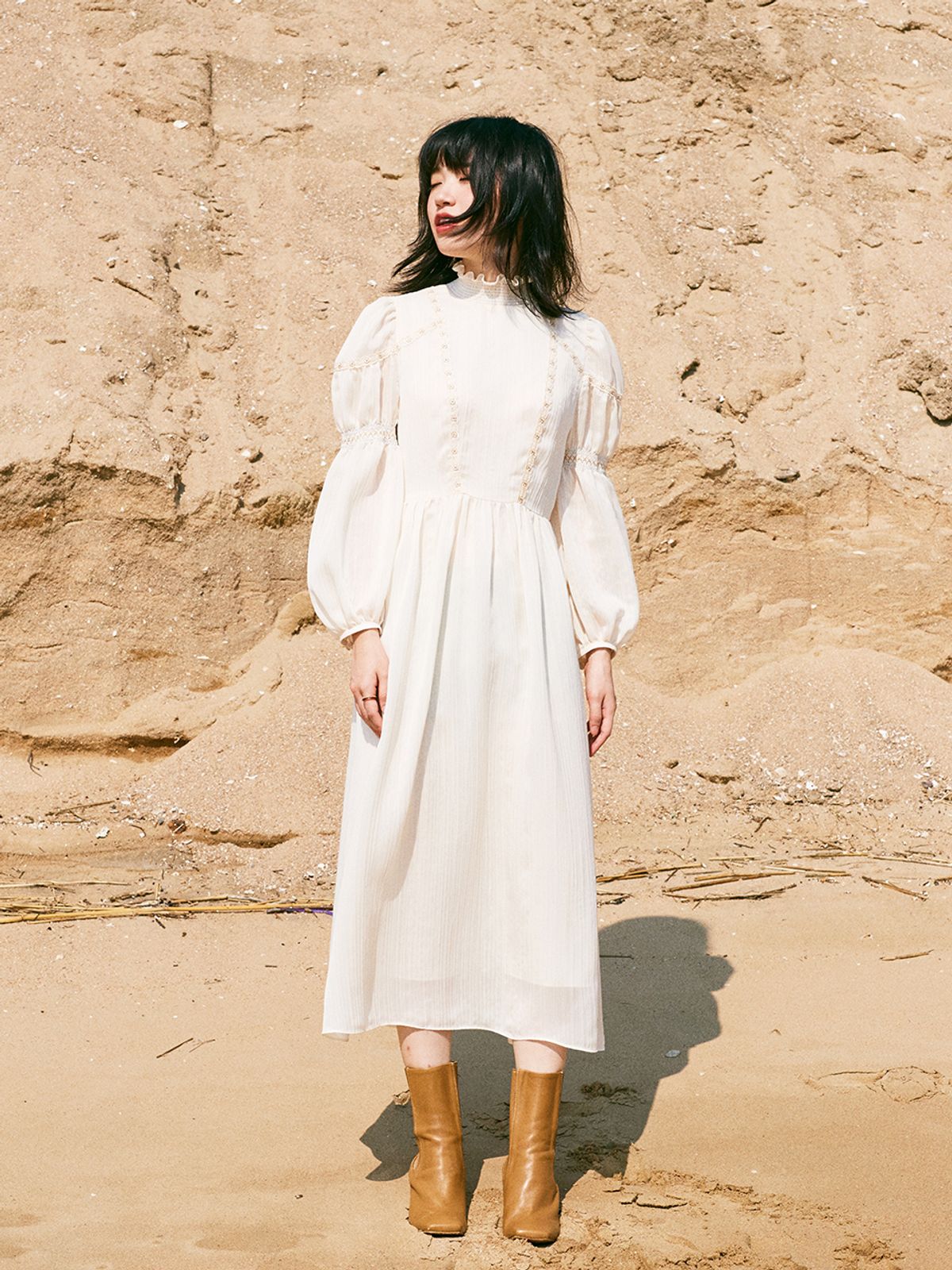 오앨(OUEL) LACE SMOKE SHIRRING DRESS_IVORY