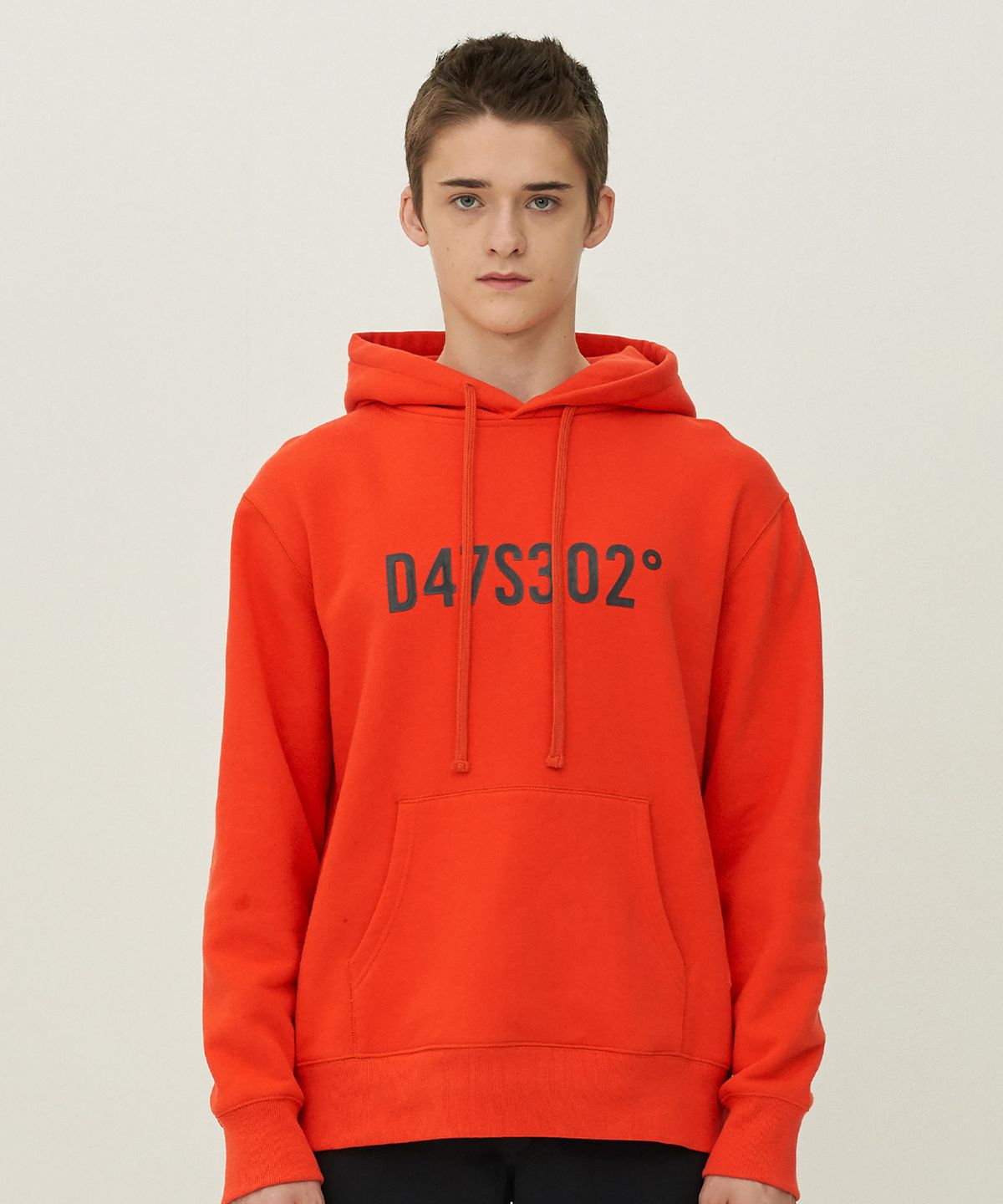 스트리트 스탠다드(STREET STANDARD) D47 LOGO HOODIE CHERRY TOMATO