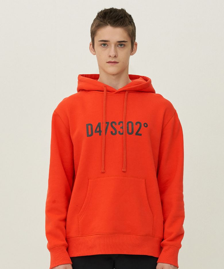 D47 LOGO HOODIE CHERRY TOMATO