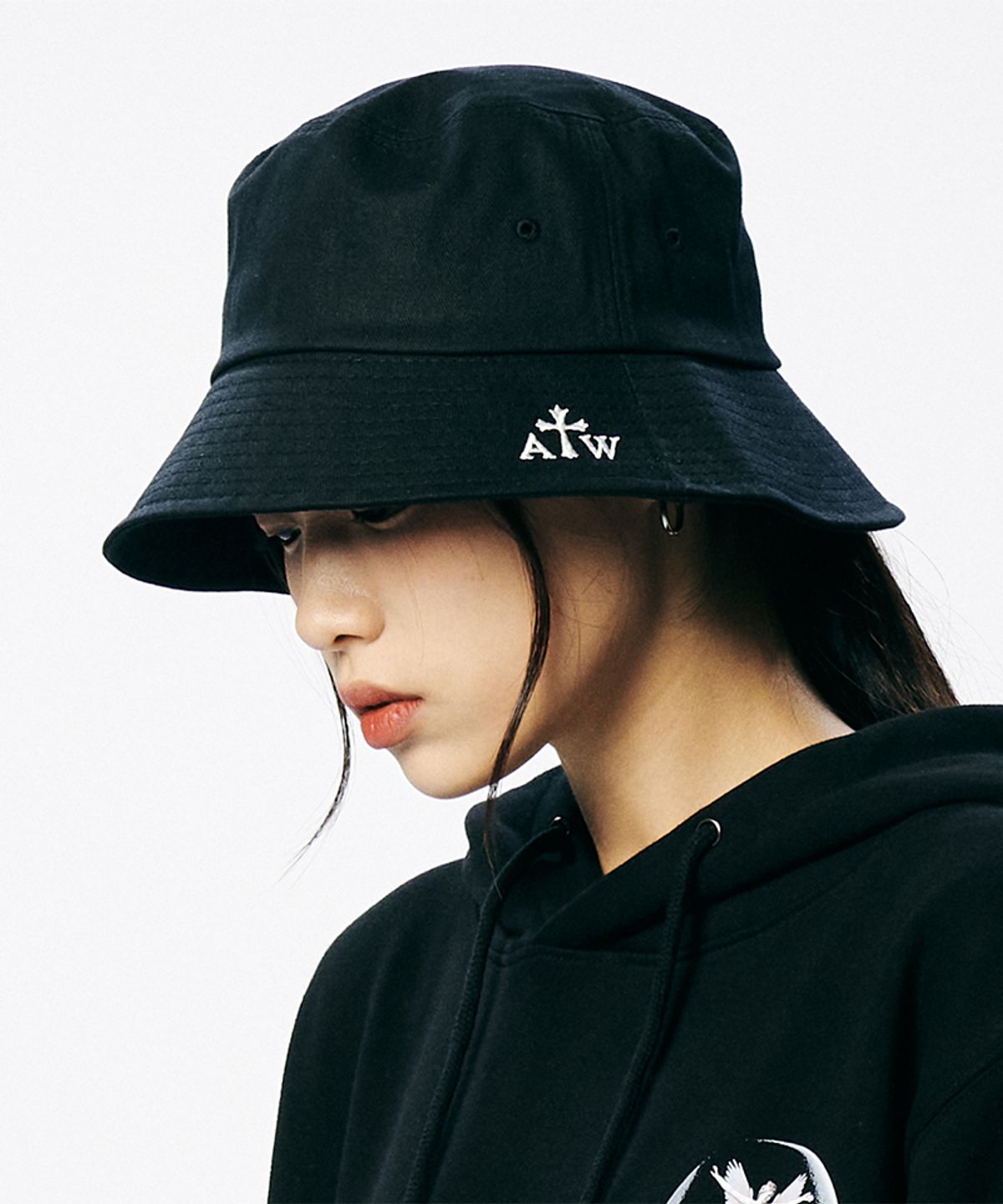 아티스트웨어(ARTISTWEAR) [ATW] 로고 자수 버킷햇 모자