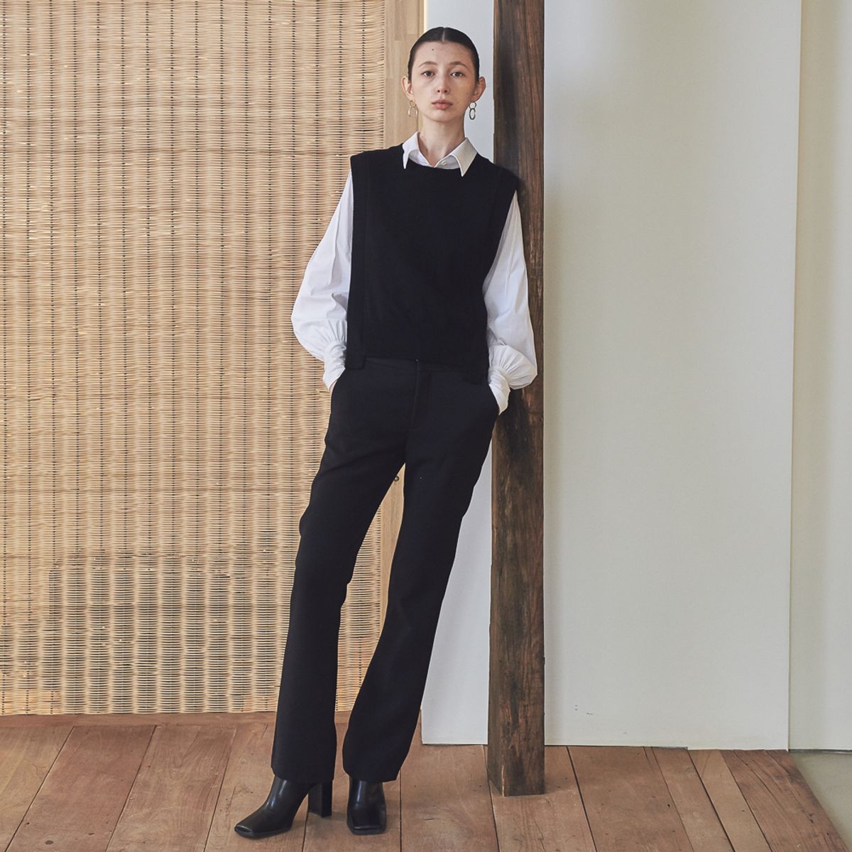 아쿠드(ACUD) SLIM BOOTCUT PANTS_BLACK