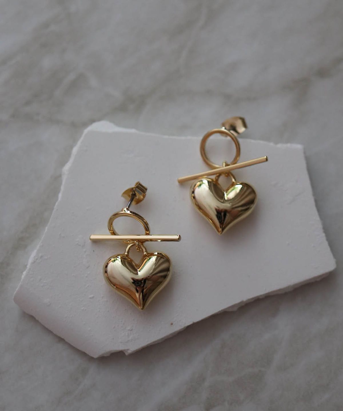 엘리오나(ELYONA) #44 Heart Knot Earrings