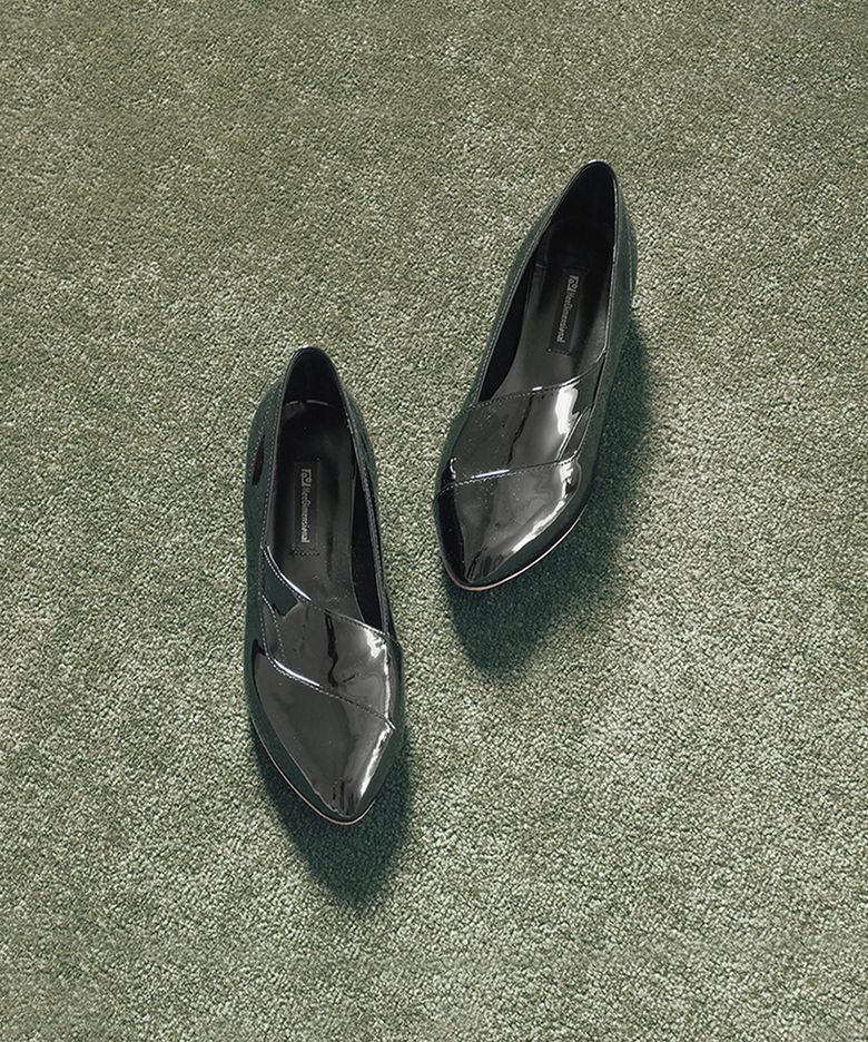 REMOBIUS 플랏 Black