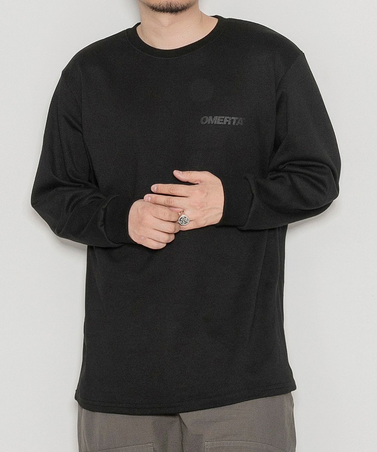 오메르타(OMERTA) 2020-2021 느와르 라인 롱티셔츠 레귤러 핏 블랙