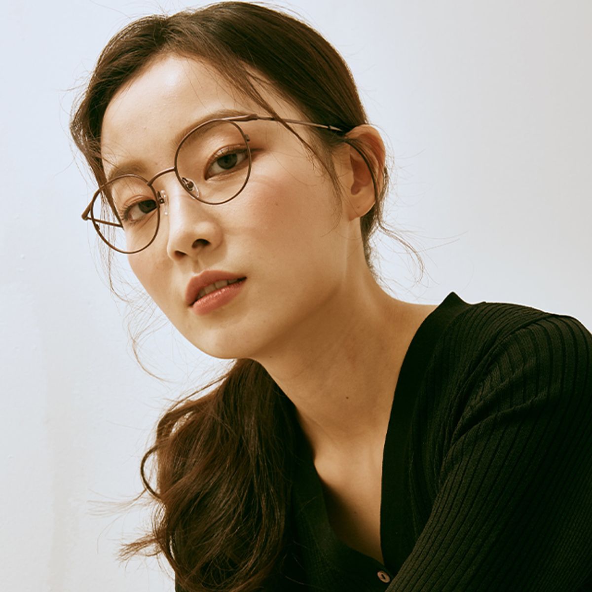 알로아이웨어(ALO EYEWEAR) [ALOXROUNZ] AR8003A C2 브라운 메탈 커브드 안경테