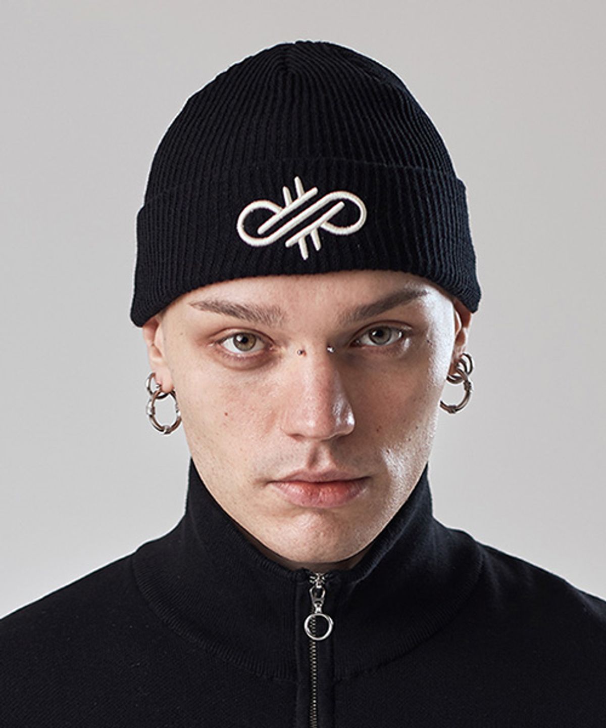 핀덱스(PINDEX) SIGNATURE MID-SIZE BEANIE/ BLACK