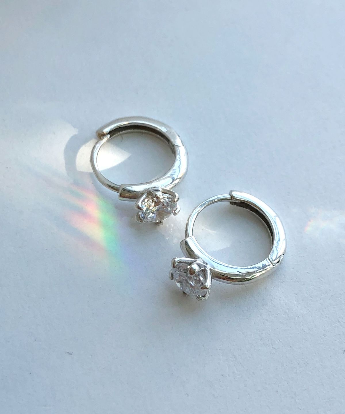 펄시(PERSY) TINIEST HOOPS ONETOUCH EARRING