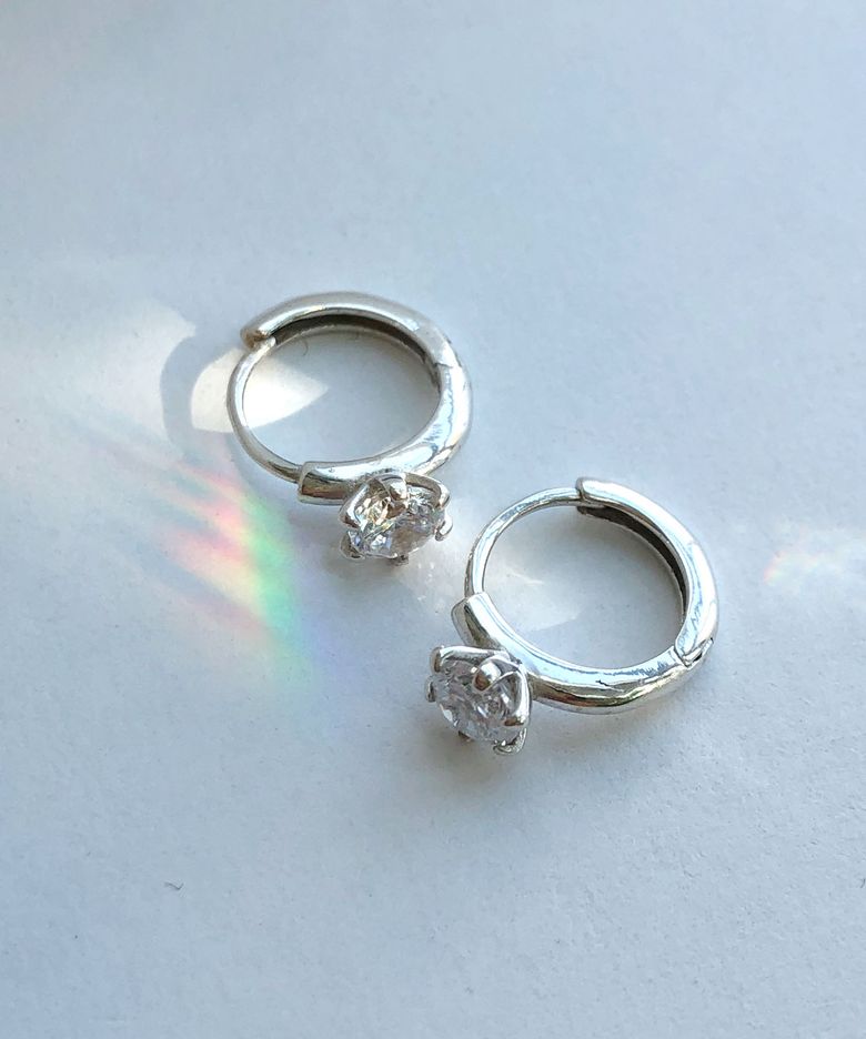 TINIEST HOOPS ONETOUCH EARRING