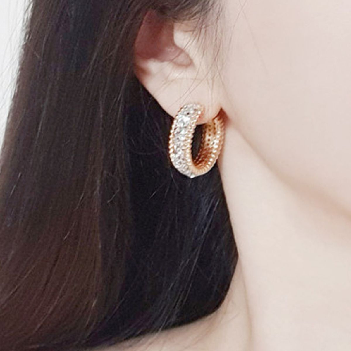 쥬아나윤(JUANAYOON) 스와로브스키 크리스탈 은침 반 링 귀걸이