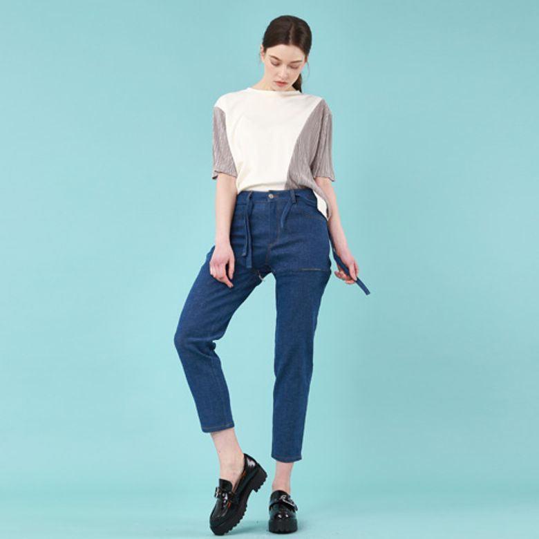 주름 배색 반팔티셔츠 아이보리