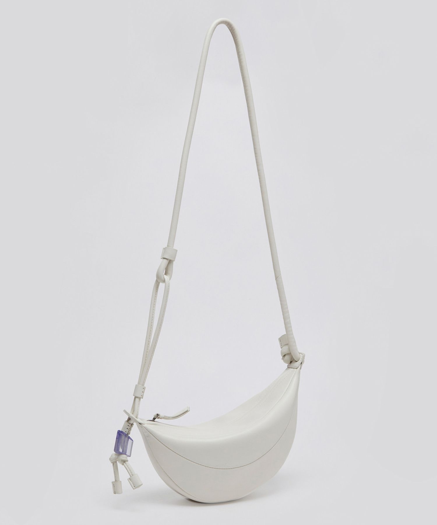 日本未入荷☆small fling bag(My clean bed)/ Archivepke MUSINSA | Archivépke Small fling bag(My clean bed)_OVBAX25001WHT