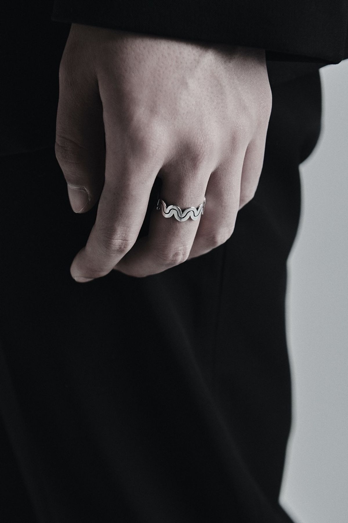 오버더라인(OVER THE LINE) Wave line Ring