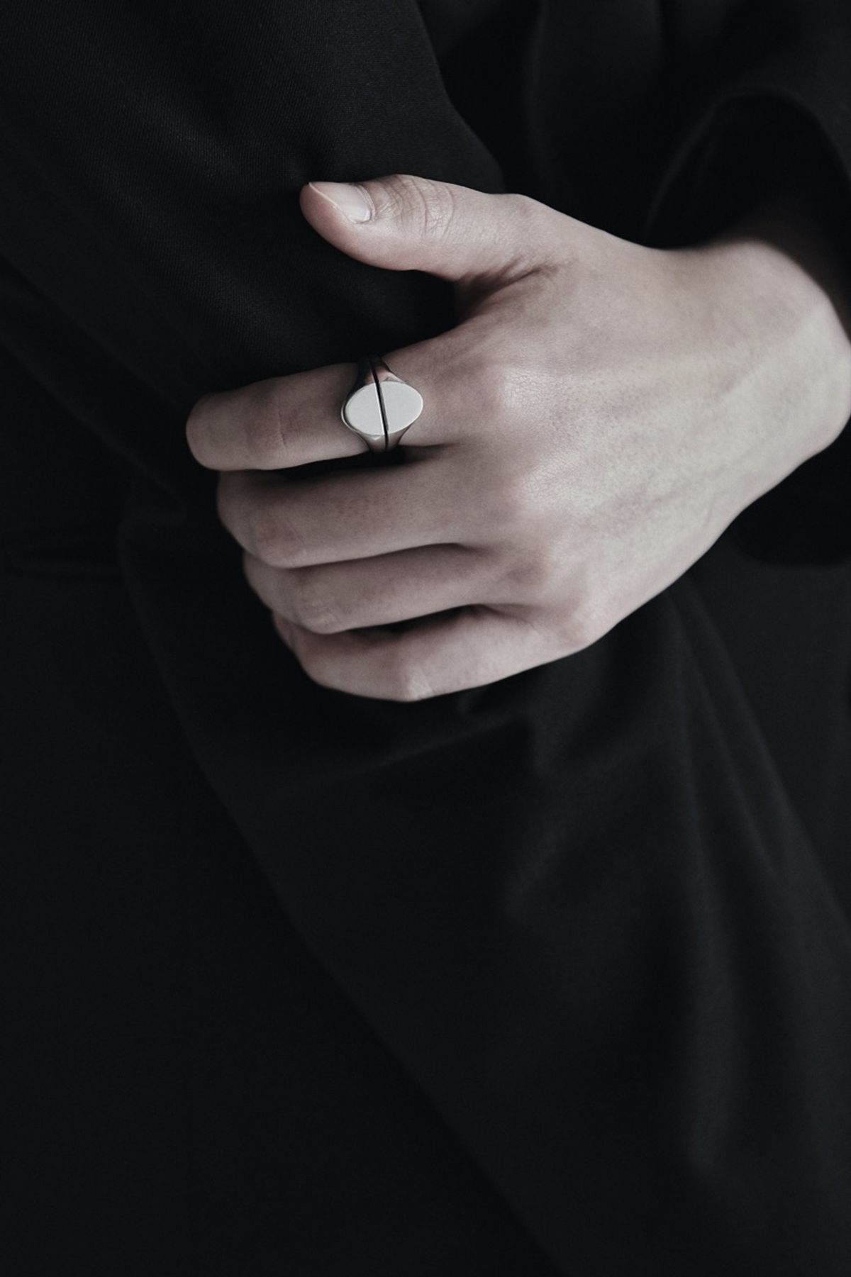 오버더라인(OVER THE LINE) One line Oval Ring