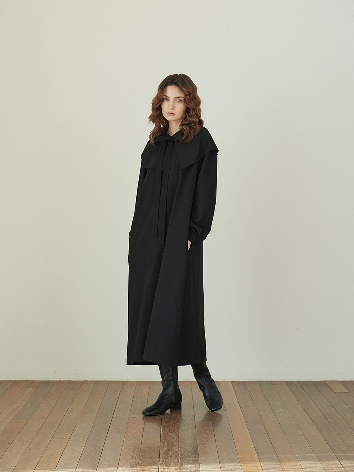 라비올렛트(LA VIOLETTE) Cape Dress - Black