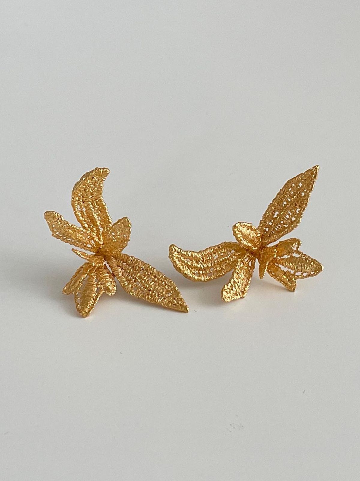 엘리오나(ELYONA) Garden Studs