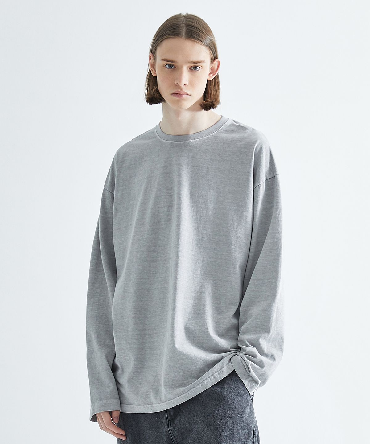 미니멀프로젝트(MINIMALPROJECT) 피그먼트 워시드 오버핏 롱 슬리브 티셔츠 MLT105 [GRAY]