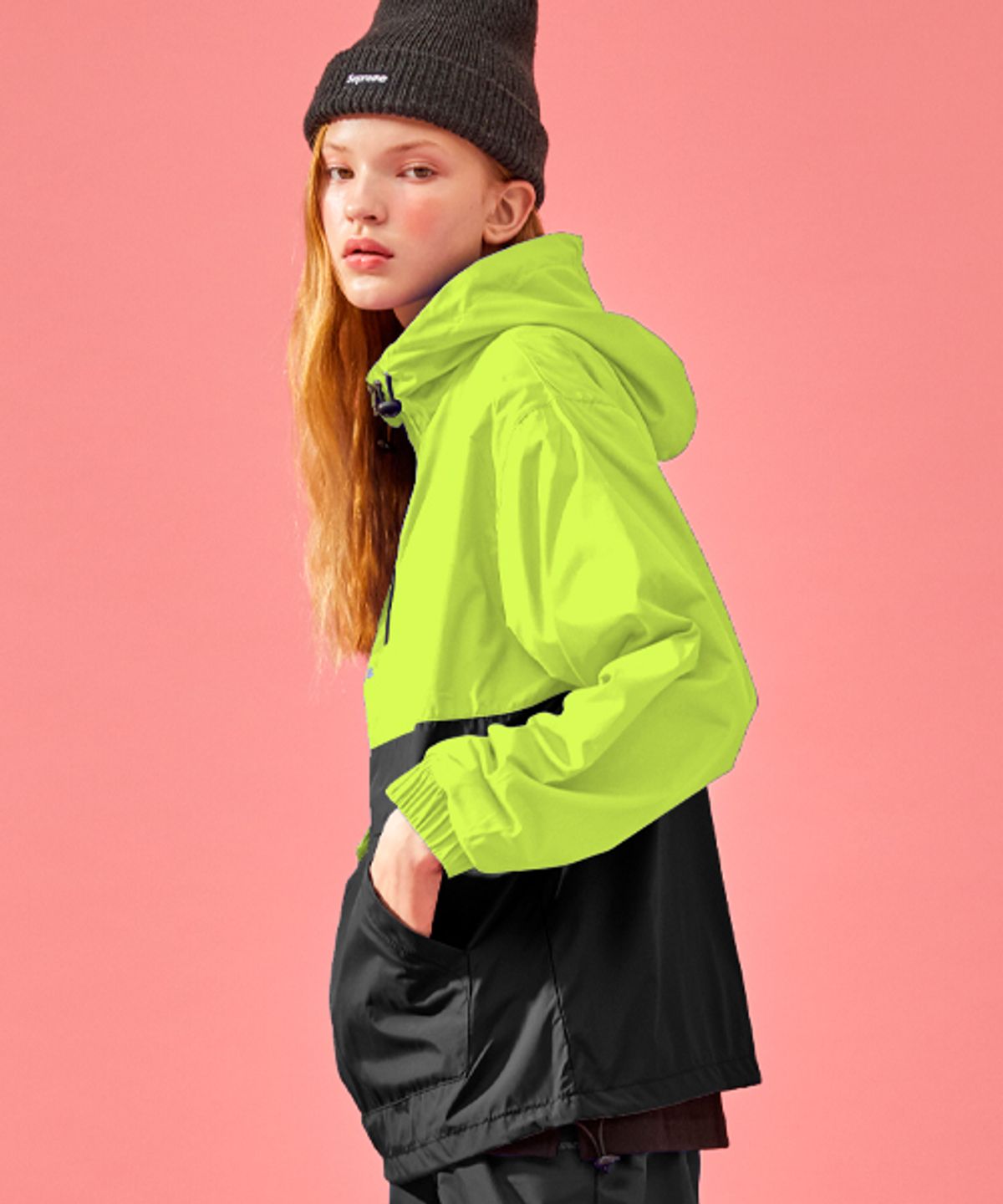 유니어패럴(UNI APPAREL) UA 테크 아노락 후드 네온